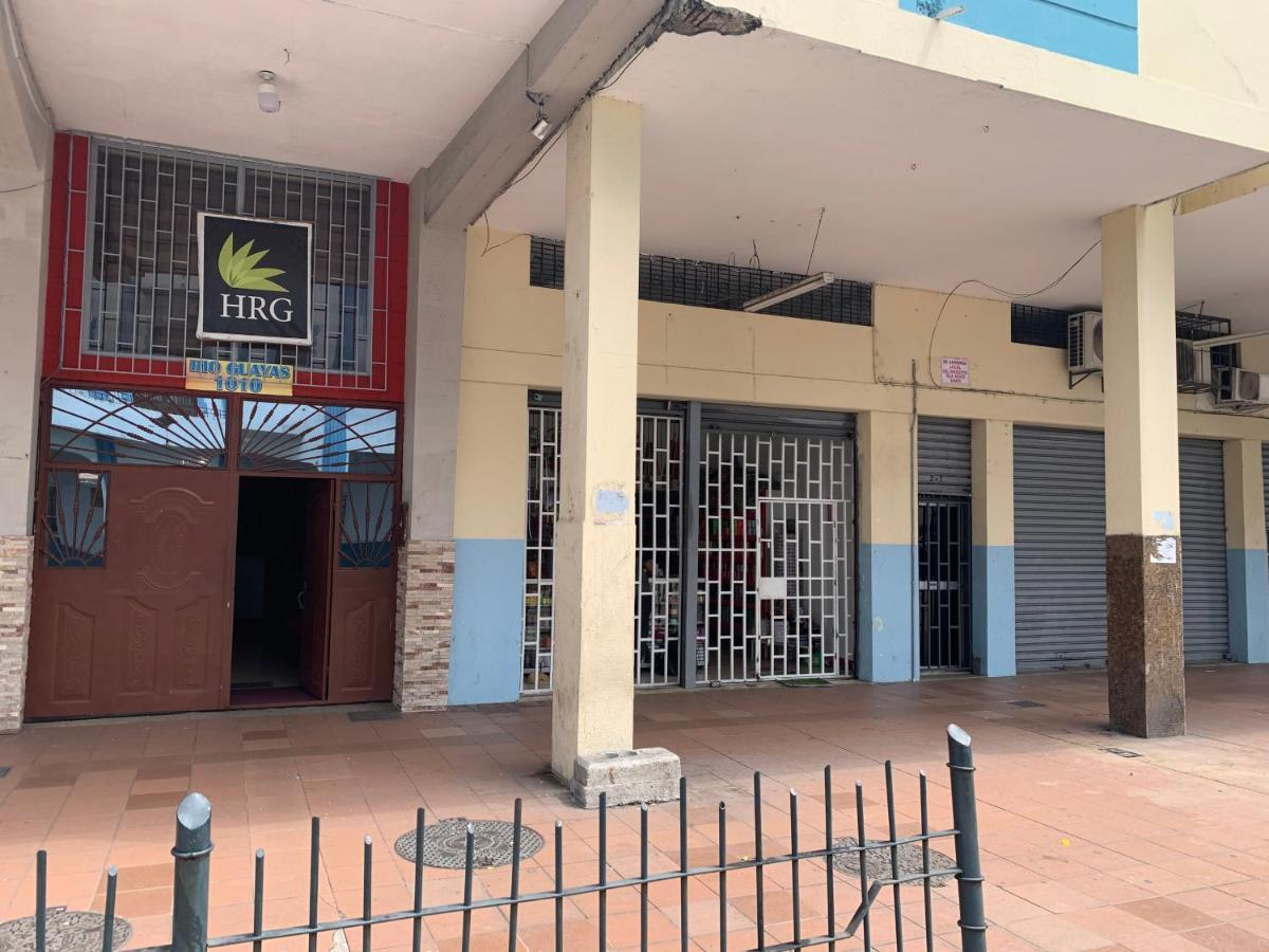 Residencial Turistico Rio Guayas Bed & Breakfast กวายากิล ภายนอก รูปภาพ