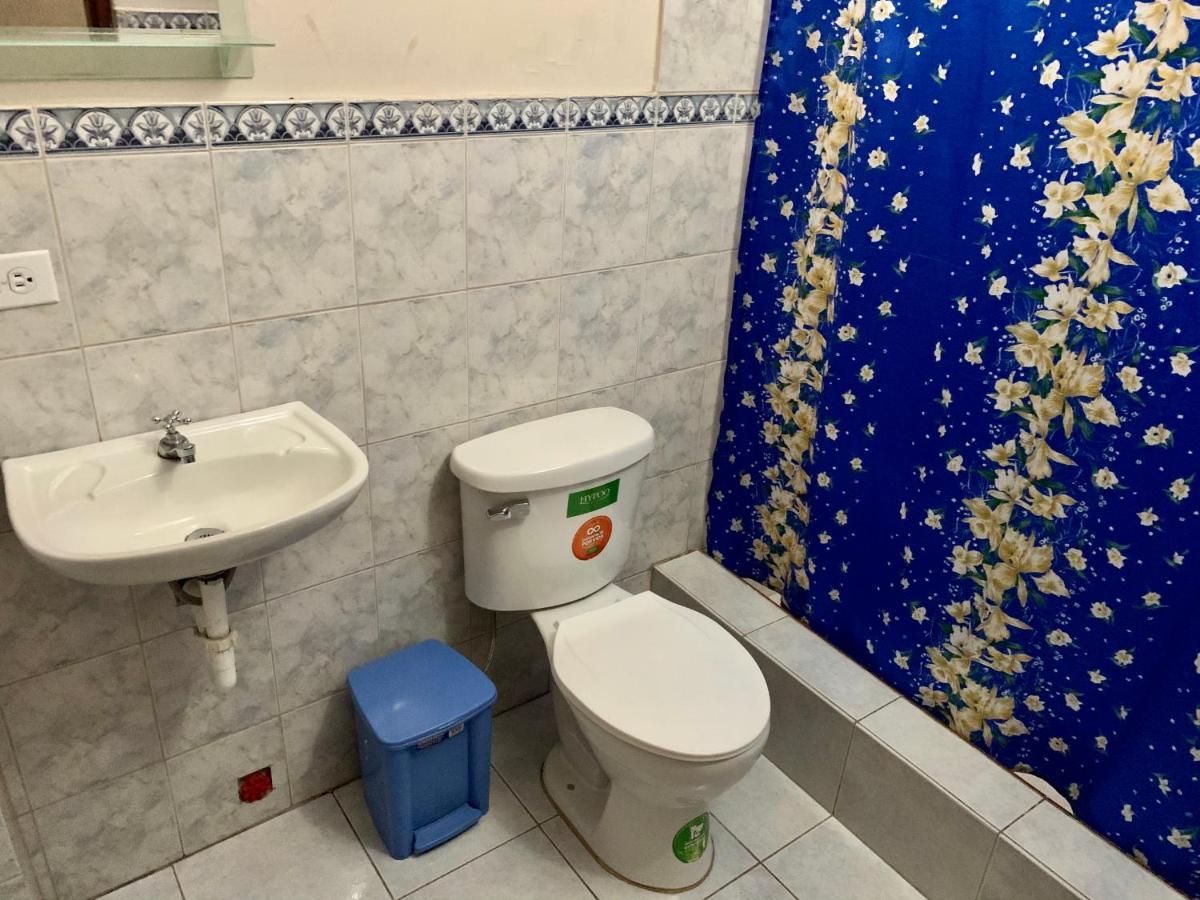 Residencial Turistico Rio Guayas Bed & Breakfast กวายากิล ภายนอก รูปภาพ